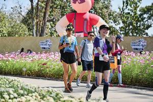 BIB: 
                            <button type="button" onclick="openModal(27796218)" class="btn btn-primary btn-sm float-right btn-popup" data-toggle="modal" data-target=".modal-high-quality">
                        <i class="fas fa-shopping-cart"></i> Add to Cart
                    </button>
                                            <button type="button" onclick="isThisMe(27796218, true)" class="btn btn-success btn-sm float-right btn-popup btn-isme hidden" data-toggle="tooltip" data-placement="bottom" title="นี่คือรูปของคุณใช่ไหม คลิกที่นี่เพื่อเอาเข้าอัลบั้ม">
                        <i class="fas fa-plus"></i> Add to album
                    </button>
                    <button type="button" onclick="isThisMe(27796218, false)" class="btn btn-warning btn-sm float-right btn-popup btn-isnotme hidden">
                        <i class="fas fa-ban"></i> Remove from album
                    </button>